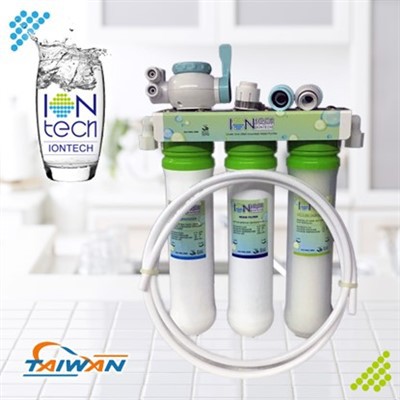 Cekap di bawah sistem penapis air sinki dapur